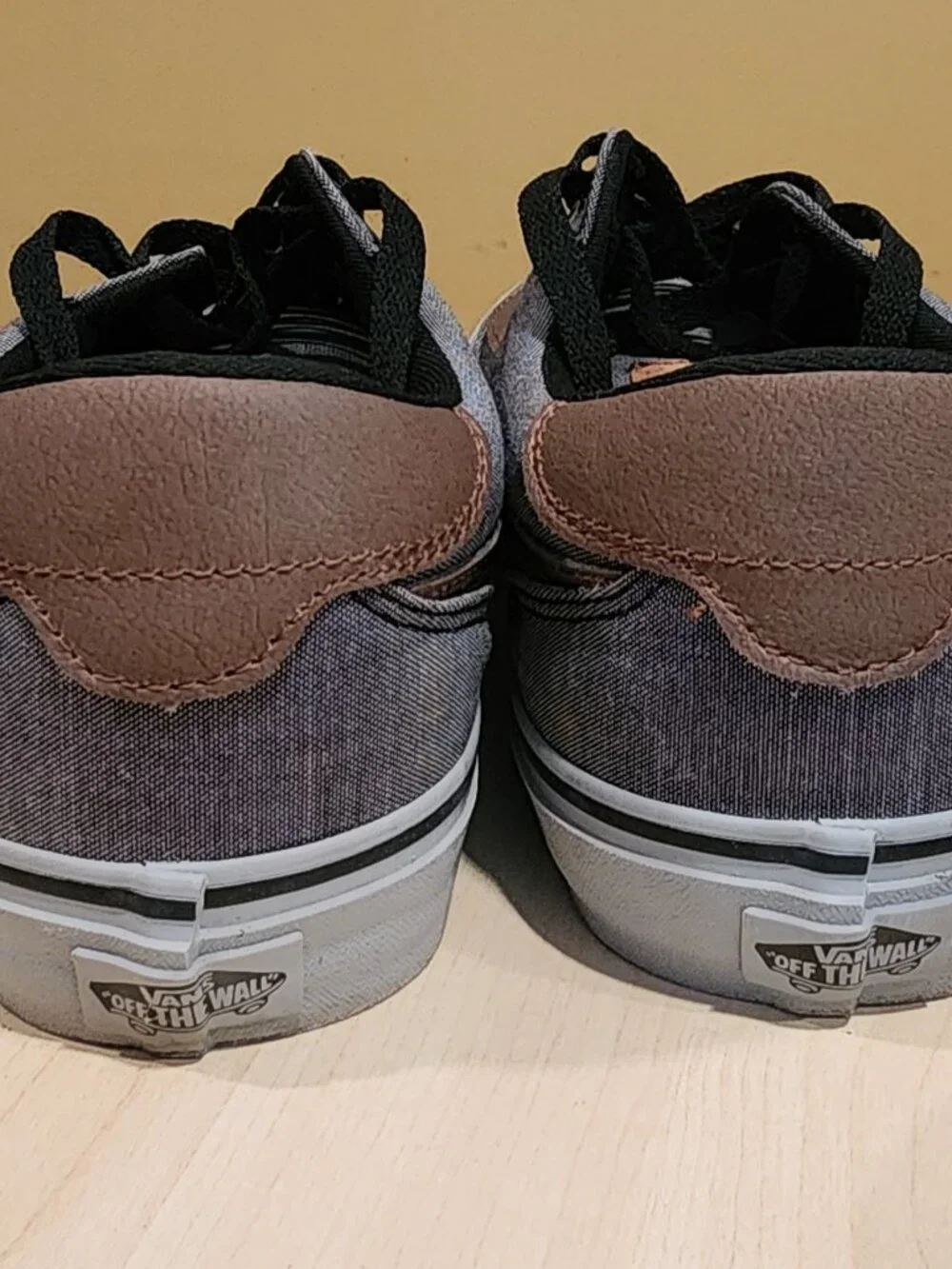 Vans Men's Brooklyn Deluxe Men's Size 12US